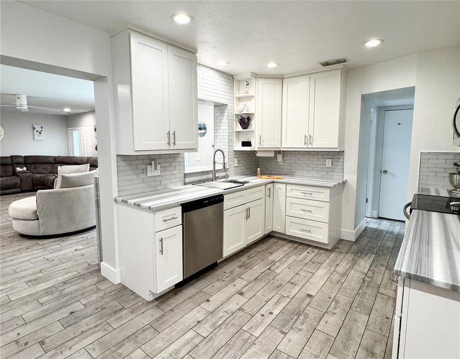 For Sale: $679,999 (4 beds, 3 baths, 1898 Square Feet)