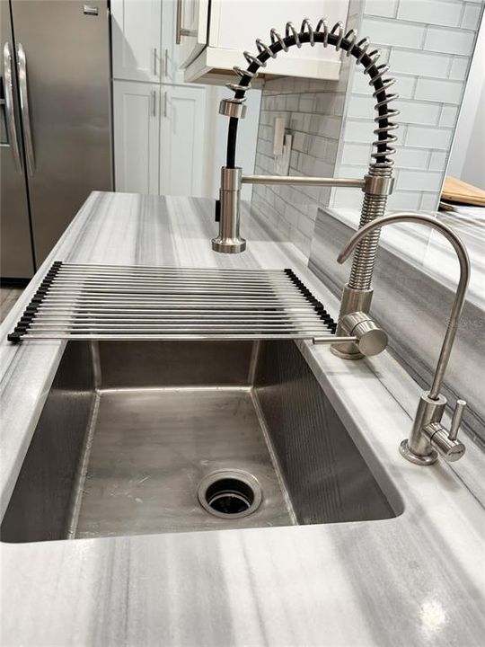 For Sale: $679,999 (4 beds, 3 baths, 1898 Square Feet)