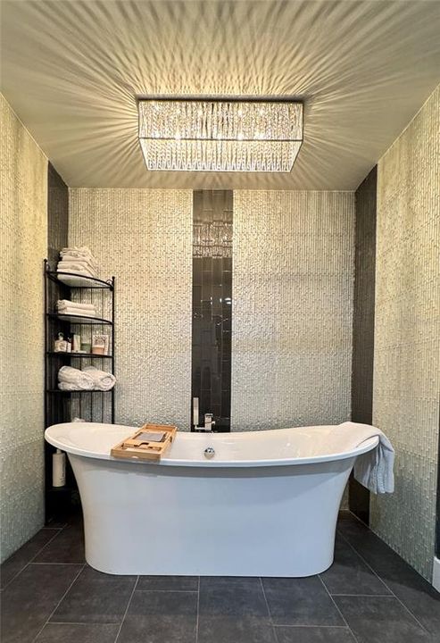 For Sale: $679,999 (4 beds, 3 baths, 1898 Square Feet)