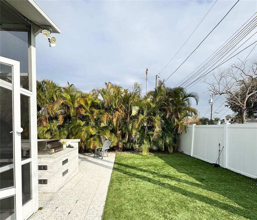 For Sale: $679,999 (4 beds, 3 baths, 1898 Square Feet)