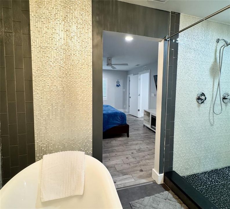 For Sale: $679,999 (4 beds, 3 baths, 1898 Square Feet)