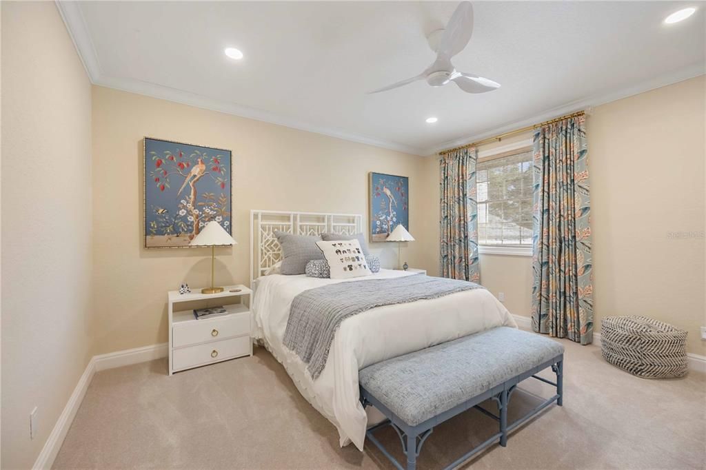 На продажу: $2,395,000 (5 спален, 5 ванн, 6001 Квадратных фут)