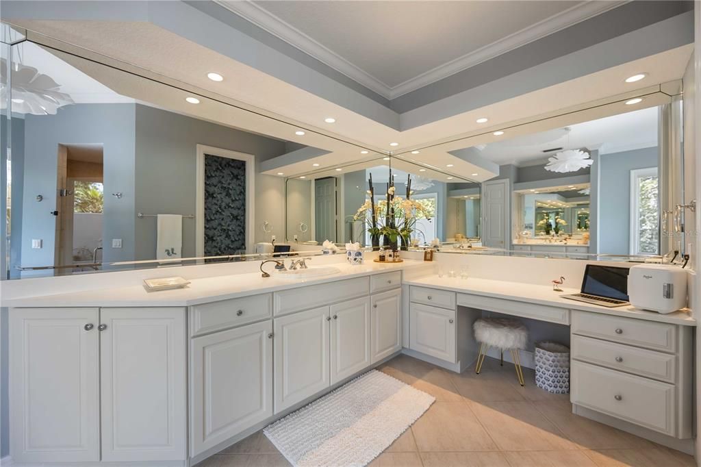 На продажу: $2,395,000 (5 спален, 5 ванн, 6001 Квадратных фут)