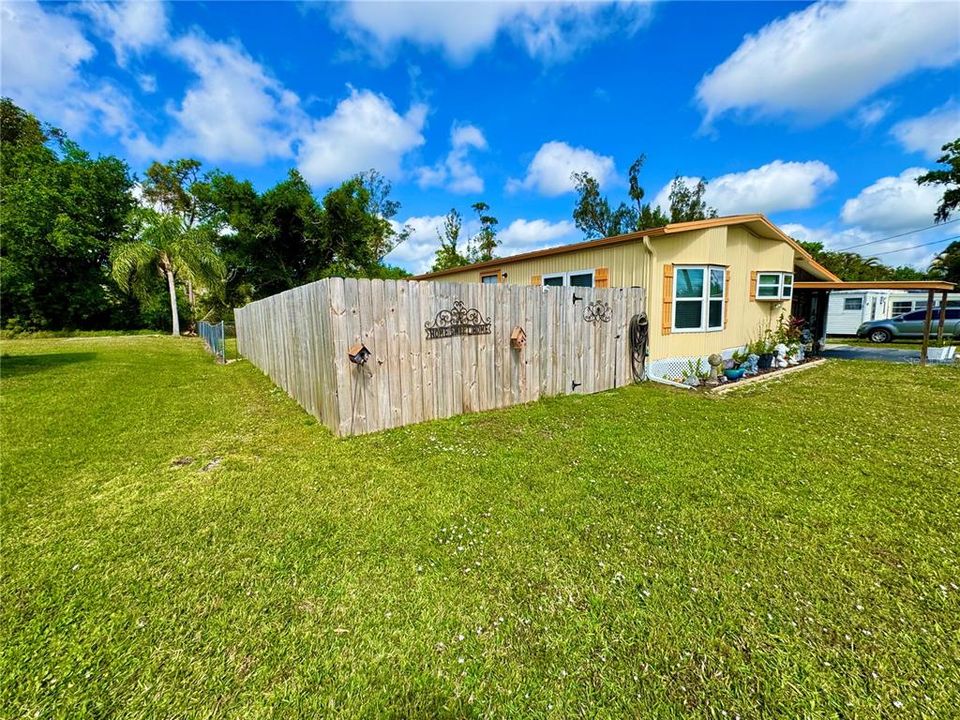 Recently Sold: $170,000 (2 beds, 2 baths, 1296 Square Feet)