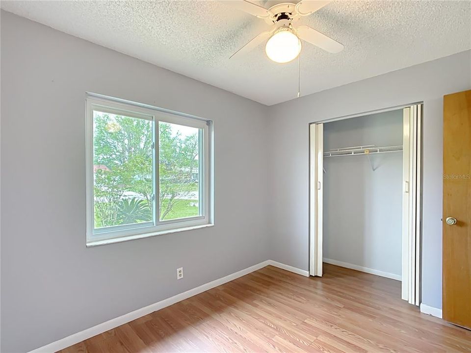 Active With Contract: $209,900 (3 beds, 1 baths, 1092 Square Feet)