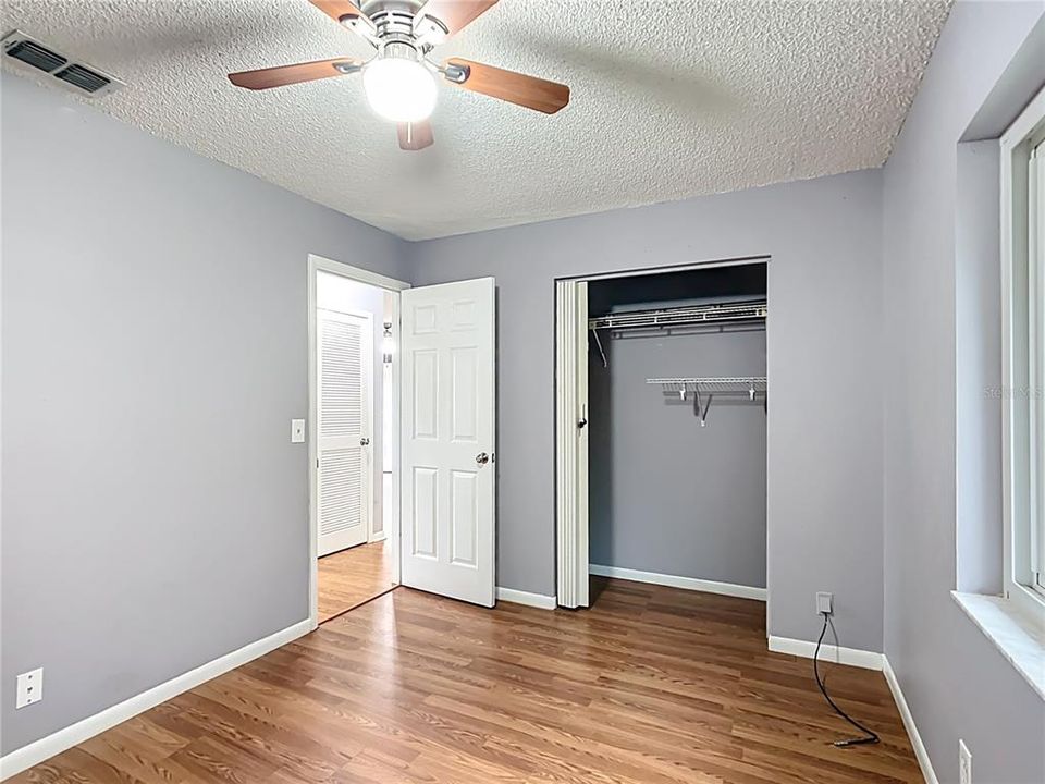 Active With Contract: $209,900 (3 beds, 1 baths, 1092 Square Feet)