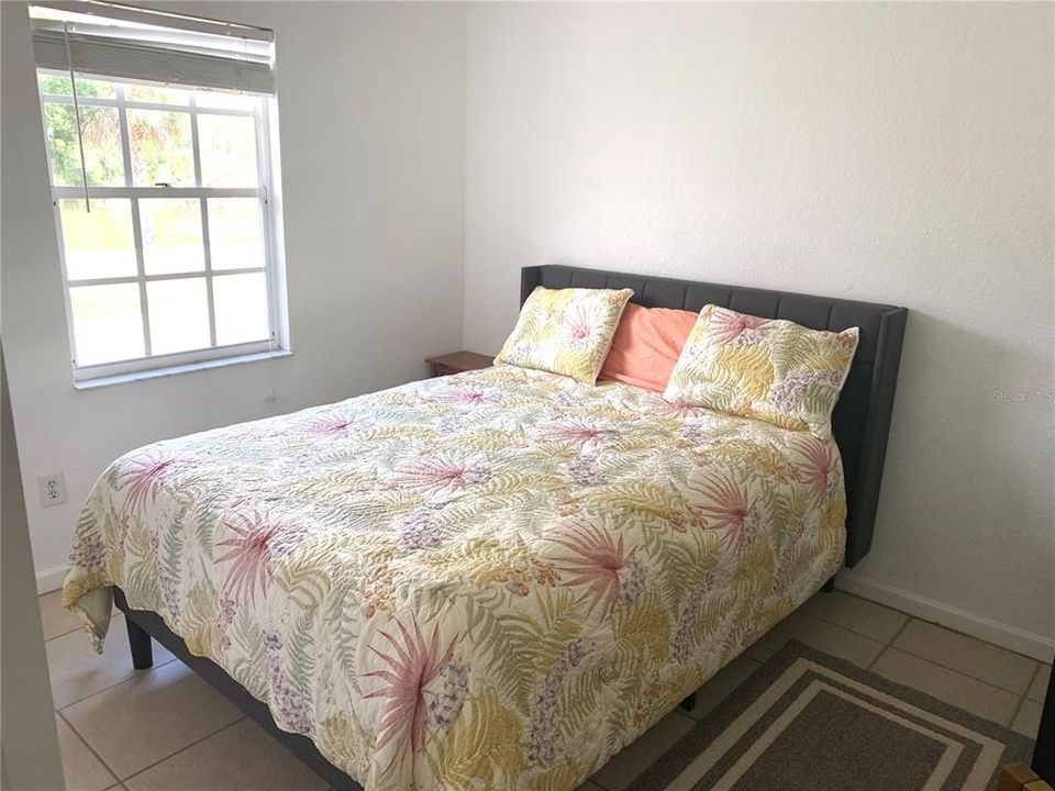 Active With Contract: $210,000 (3 beds, 2 baths, 1133 Square Feet)