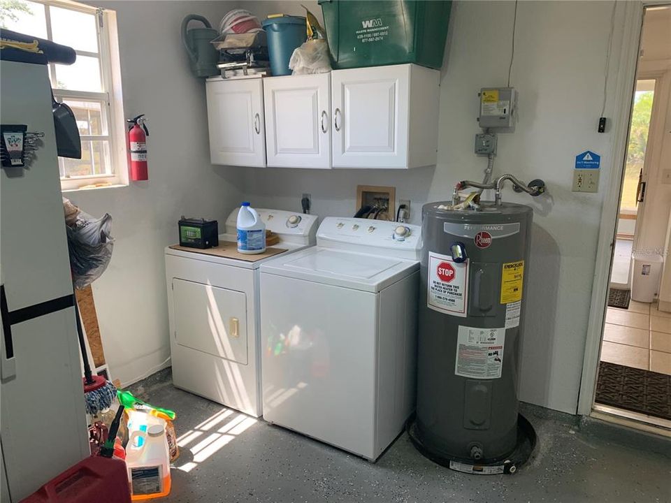 Active With Contract: $210,000 (3 beds, 2 baths, 1133 Square Feet)