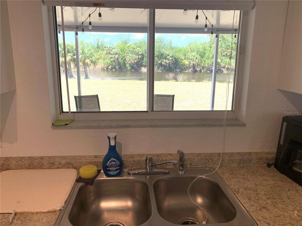 Active With Contract: $210,000 (3 beds, 2 baths, 1133 Square Feet)