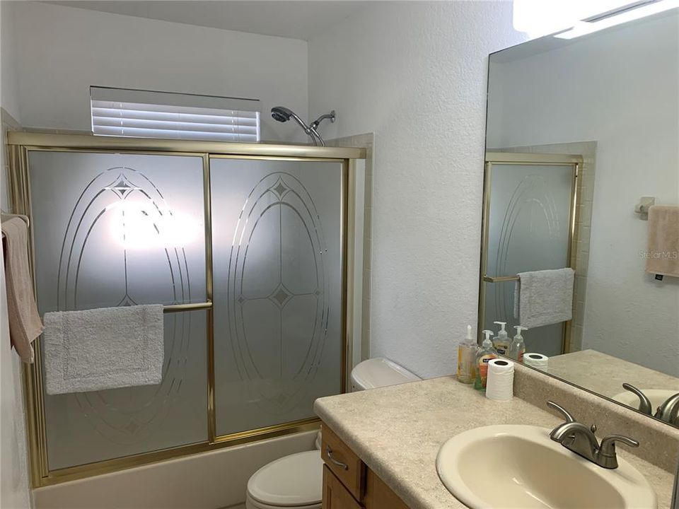 Active With Contract: $210,000 (3 beds, 2 baths, 1133 Square Feet)