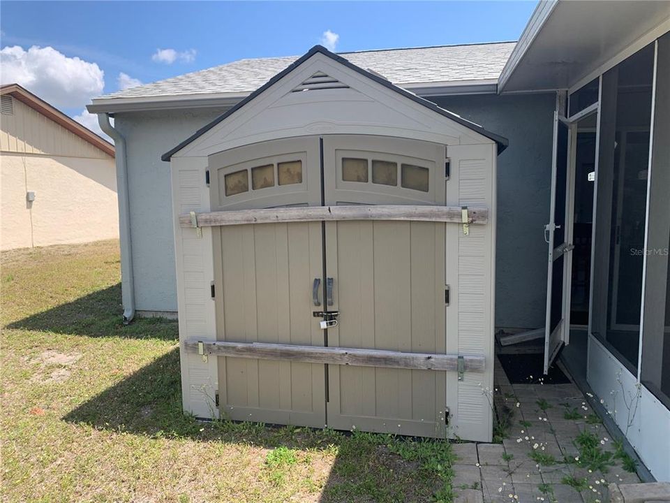 Active With Contract: $210,000 (3 beds, 2 baths, 1133 Square Feet)