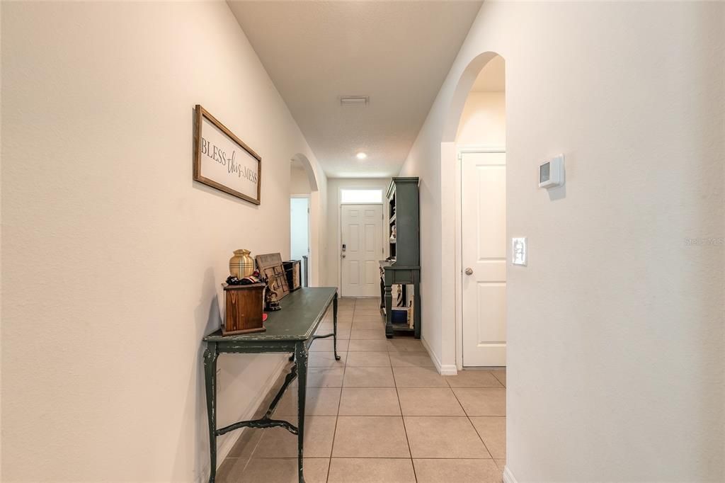 For Sale: $325,000 (3 beds, 2 baths, 1670 Square Feet)