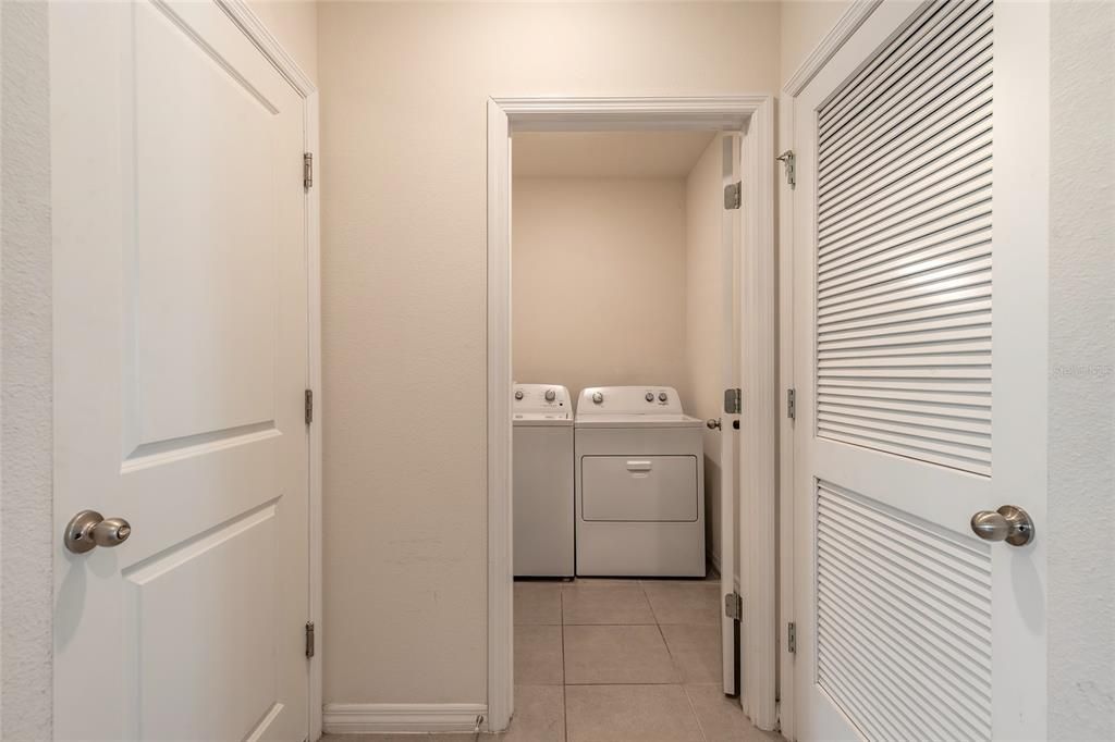 For Sale: $325,000 (3 beds, 2 baths, 1670 Square Feet)