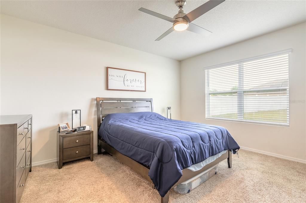 For Sale: $325,000 (3 beds, 2 baths, 1670 Square Feet)