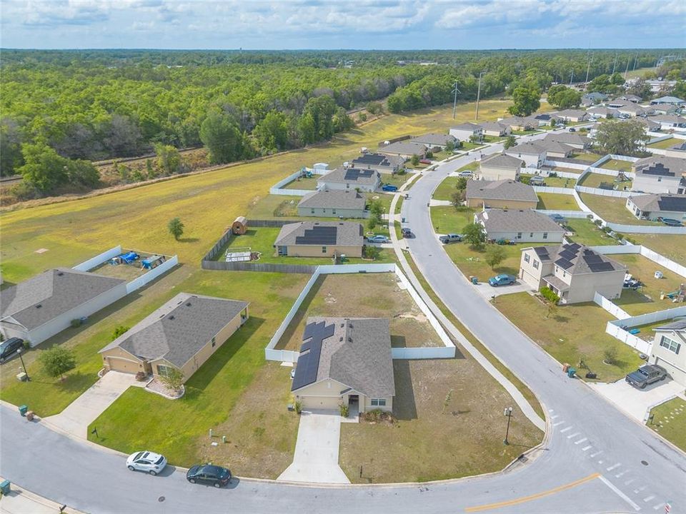 For Sale: $325,000 (3 beds, 2 baths, 1670 Square Feet)