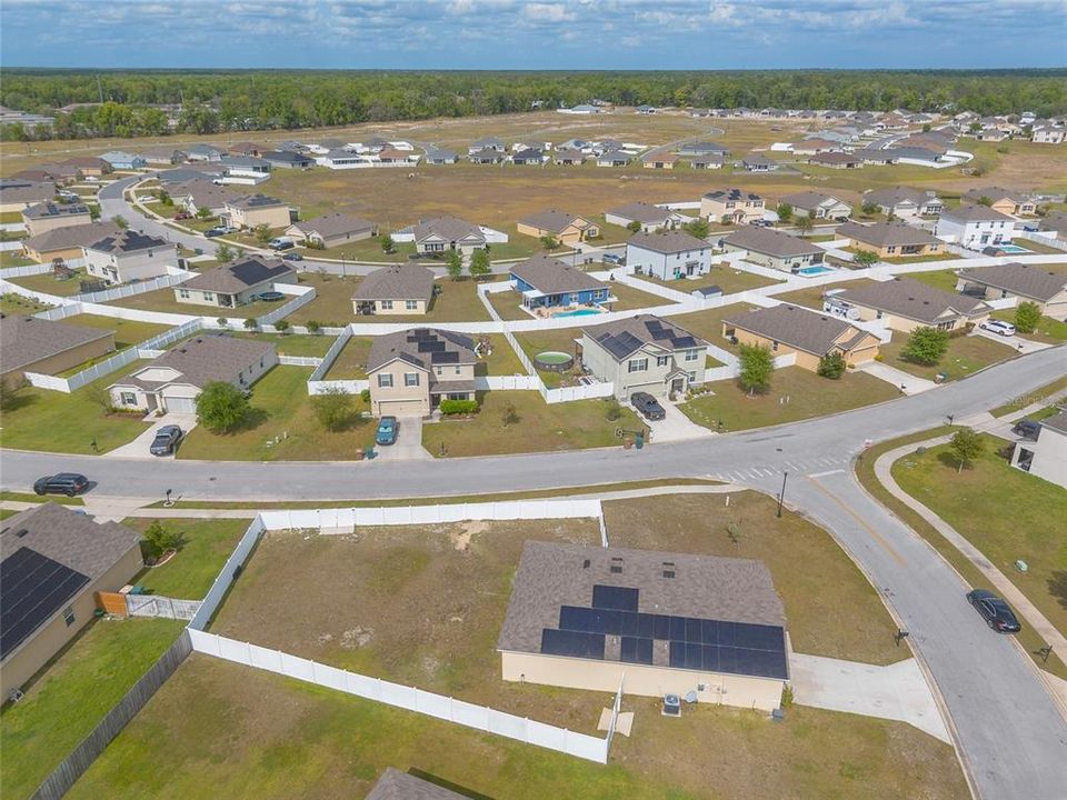 For Sale: $325,000 (3 beds, 2 baths, 1670 Square Feet)