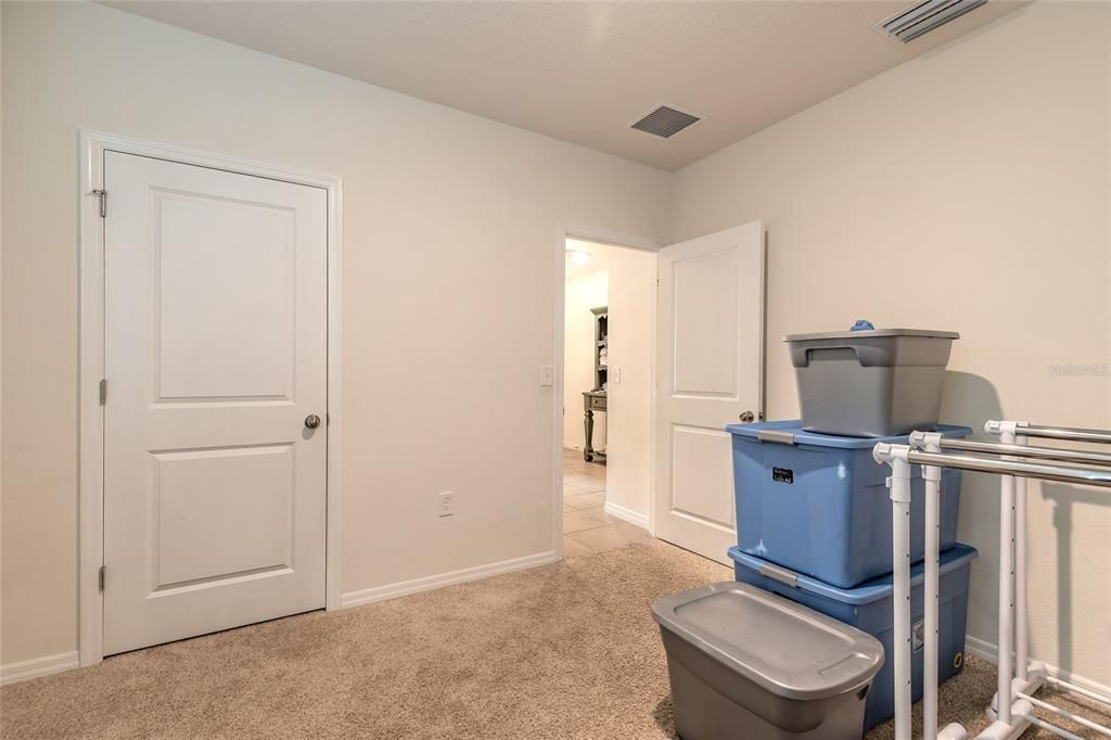 For Sale: $325,000 (3 beds, 2 baths, 1670 Square Feet)