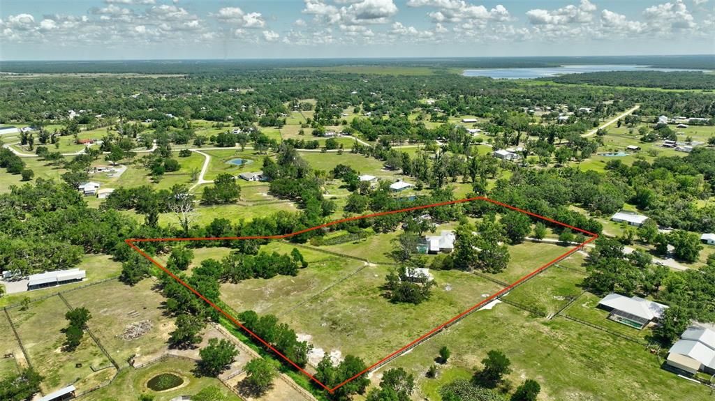 Recently Sold: $1,049,000 (3 beds, 2 baths, 2242 Square Feet)