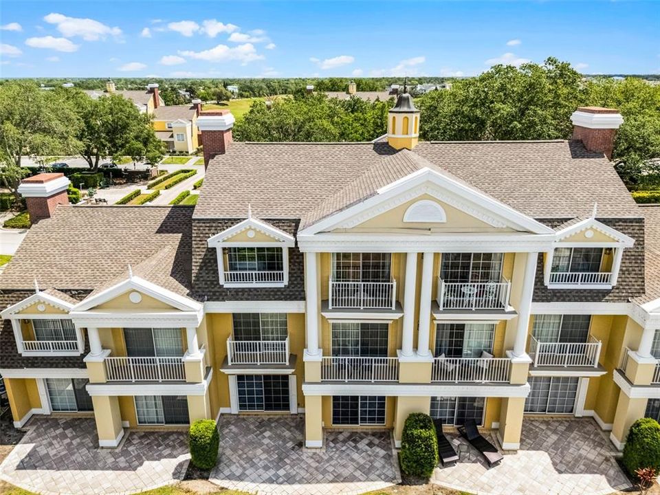 Active With Contract: $194,900 (1 beds, 1 baths, 823 Square Feet)