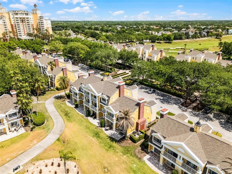 Active With Contract: $194,900 (1 beds, 1 baths, 823 Square Feet)