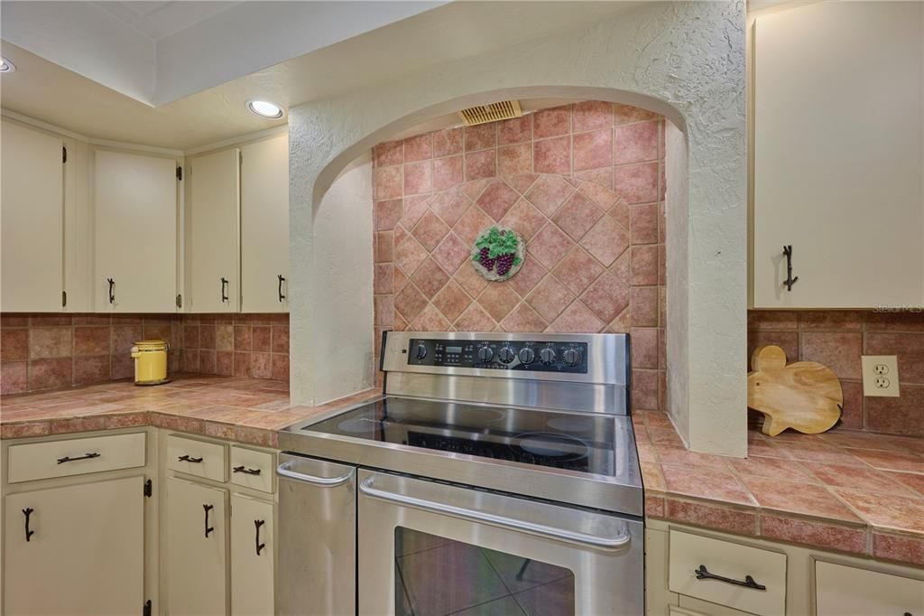 На продажу: $450,000 (2 спален, 2 ванн, 1634 Квадратных фут)