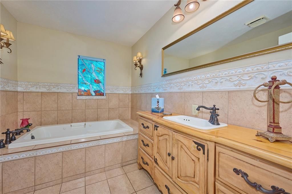 На продажу: $450,000 (2 спален, 2 ванн, 1634 Квадратных фут)