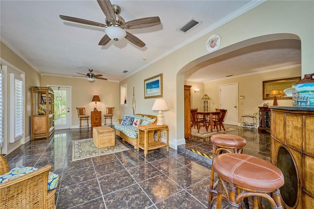 На продажу: $450,000 (2 спален, 2 ванн, 1634 Квадратных фут)