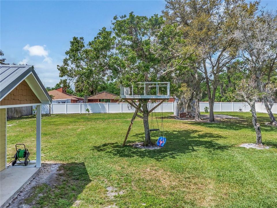 Active With Contract: $674,999 (4 beds, 2 baths, 2170 Square Feet)