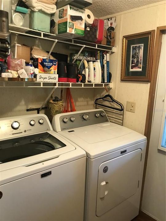 На продажу: $215,000 (2 спален, 2 ванн, 1222 Квадратных фут)