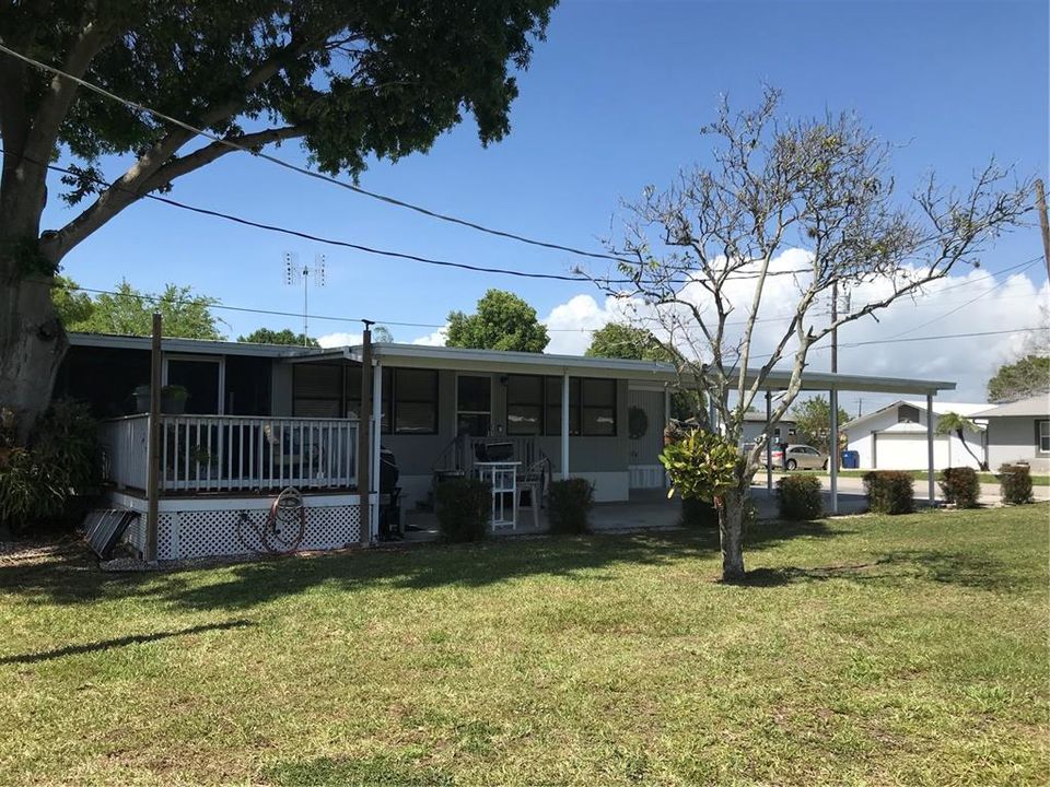 На продажу: $215,000 (2 спален, 2 ванн, 1222 Квадратных фут)