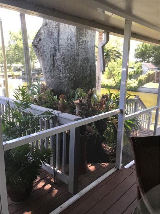 На продажу: $215,000 (2 спален, 2 ванн, 1222 Квадратных фут)