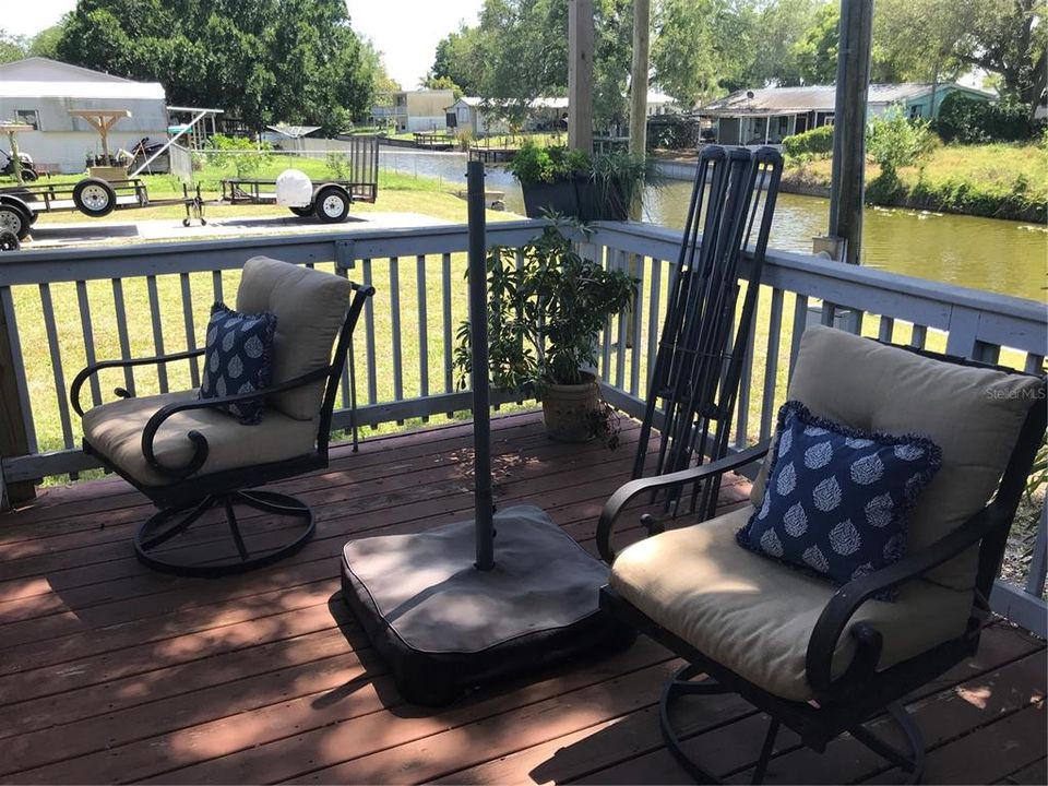 На продажу: $215,000 (2 спален, 2 ванн, 1222 Квадратных фут)