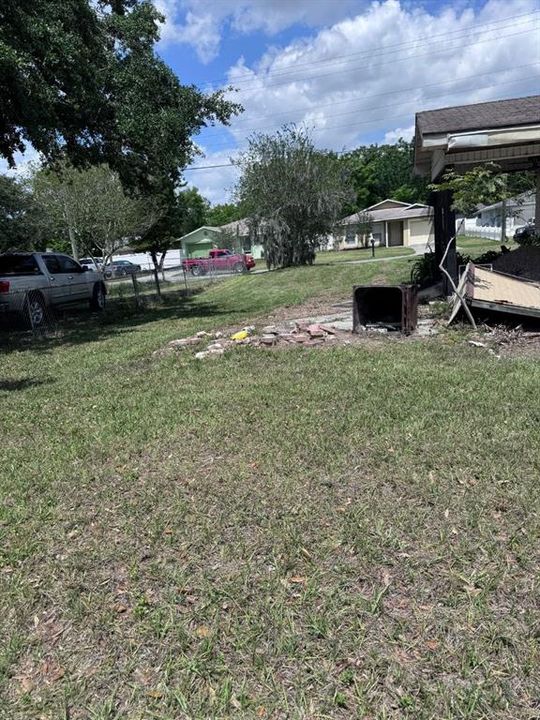 Под контрактом: $119,800 (2 спален, 1 ванн, 1353 Квадратных фут)