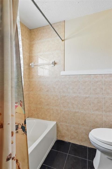 Под контрактом: $499,000 (4 спален, 4 ванн, 2577 Квадратных фут)