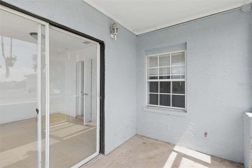 Под контрактом: $499,000 (4 спален, 4 ванн, 2577 Квадратных фут)