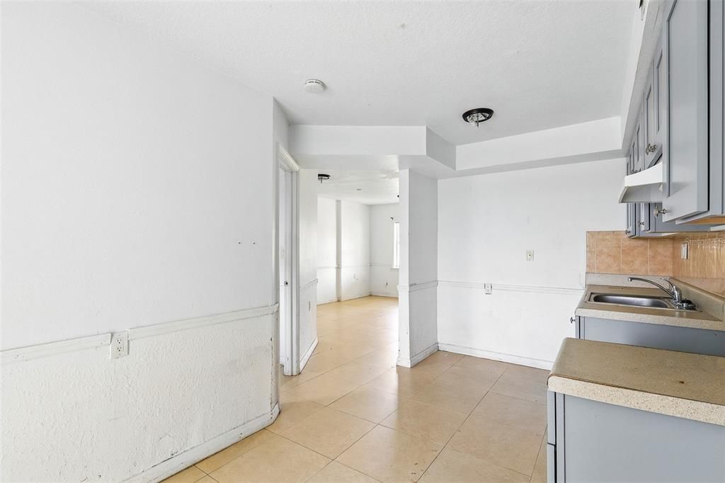 Под контрактом: $499,000 (4 спален, 4 ванн, 2577 Квадратных фут)