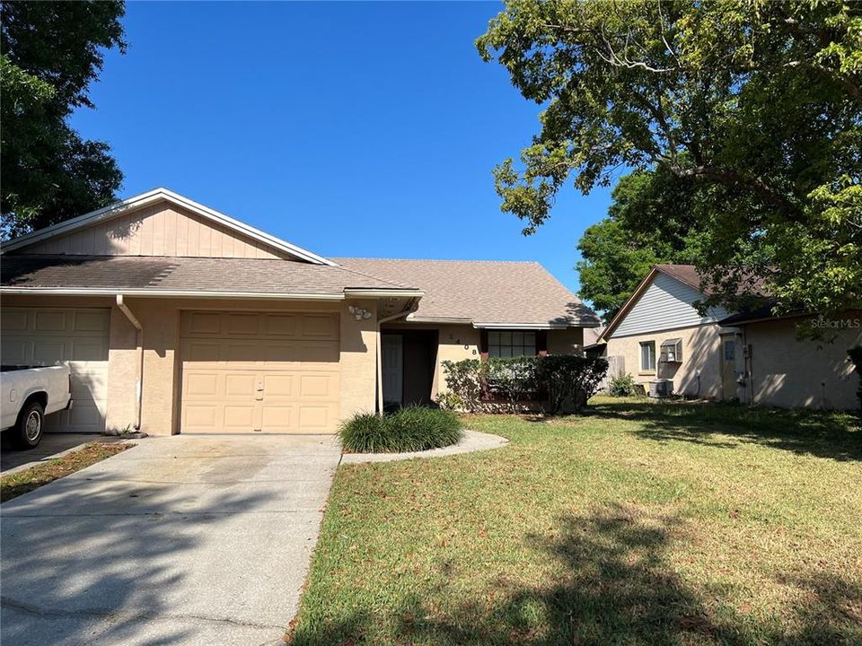 Recently Sold: $269,900 (2 beds, 2 baths, 1093 Square Feet)