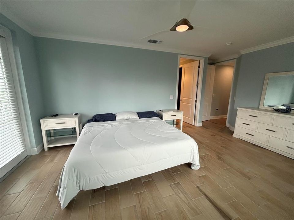 For Rent: $4,900 (3 beds, 2 baths, 1857 Square Feet)