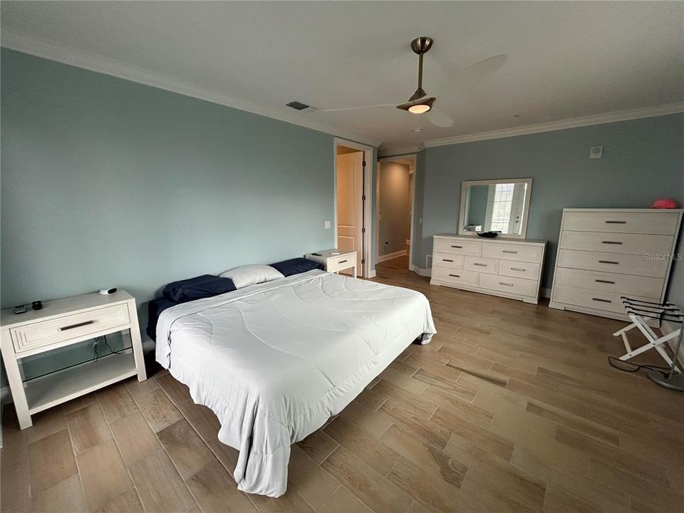 For Rent: $4,900 (3 beds, 2 baths, 1857 Square Feet)