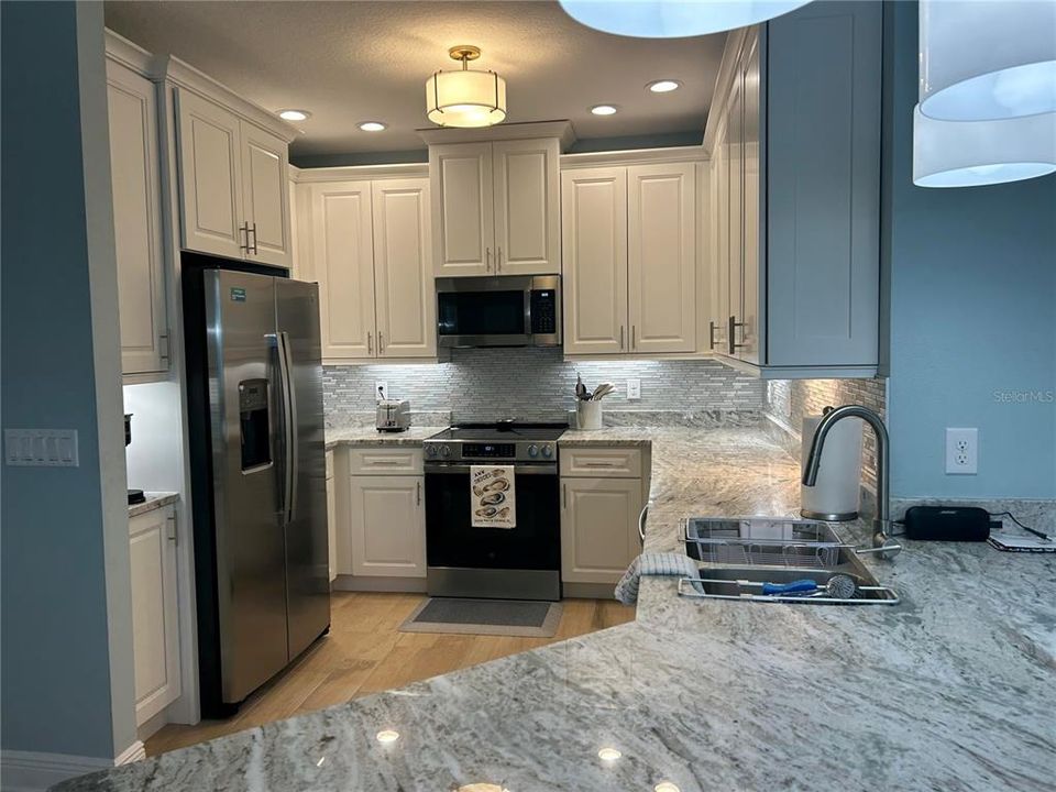 For Rent: $4,900 (3 beds, 2 baths, 1857 Square Feet)