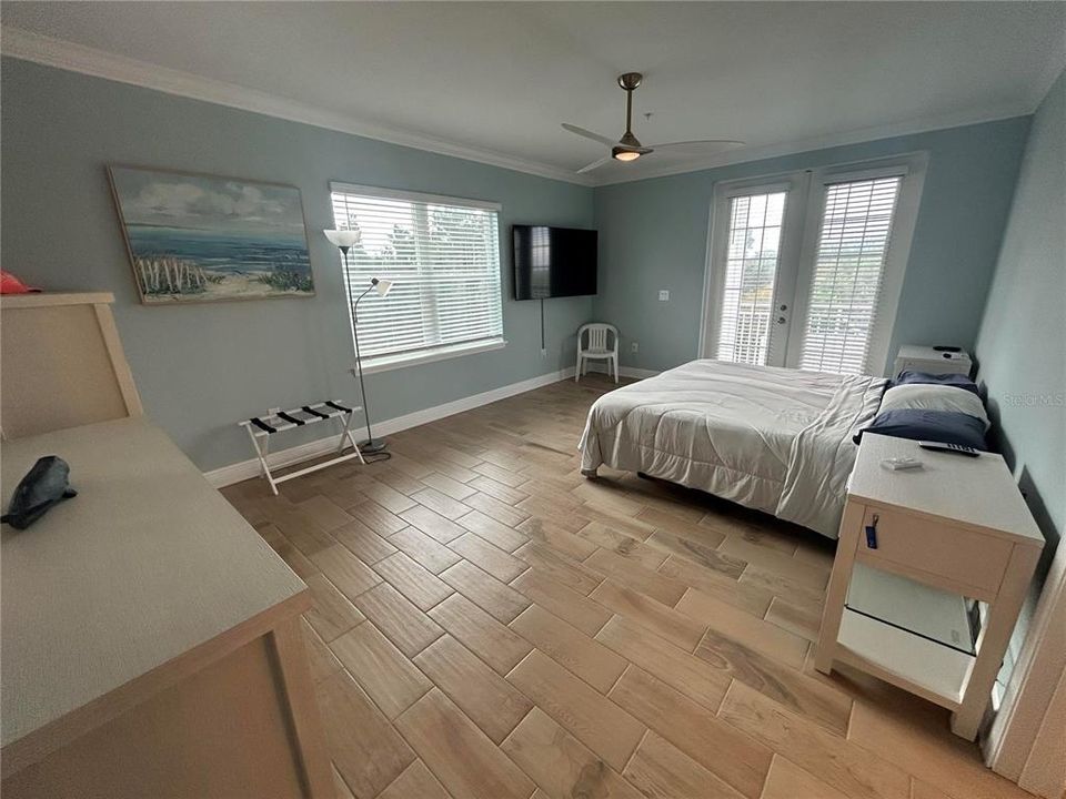 For Rent: $4,900 (3 beds, 2 baths, 1857 Square Feet)