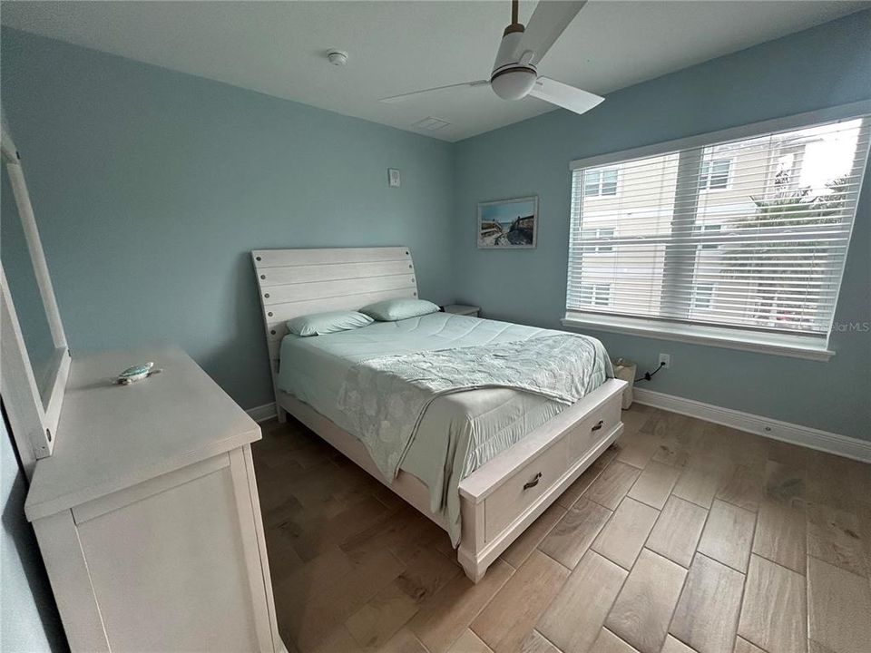 For Rent: $4,900 (3 beds, 2 baths, 1857 Square Feet)