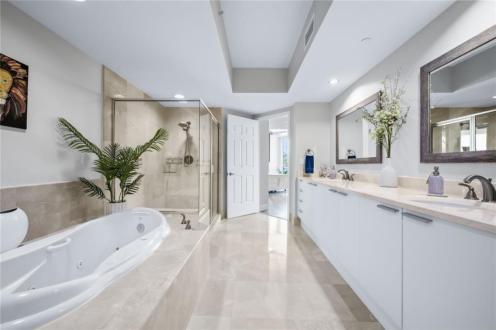 待售: $314,000 (2 贝兹, 2 浴室, 1689 平方英尺)