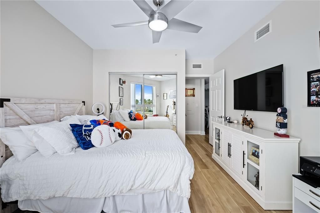 待售: $314,000 (2 贝兹, 2 浴室, 1689 平方英尺)