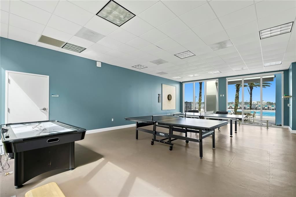 待售: $314,000 (2 贝兹, 2 浴室, 1689 平方英尺)