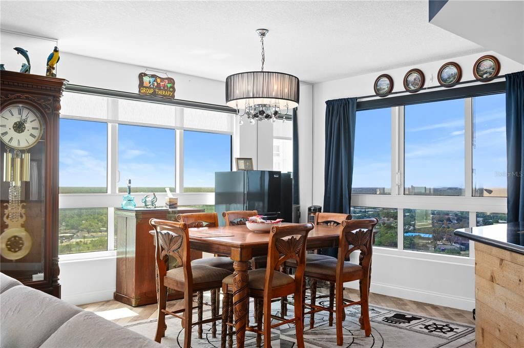 待售: $419,000 (3 贝兹, 3 浴室, 2079 平方英尺)