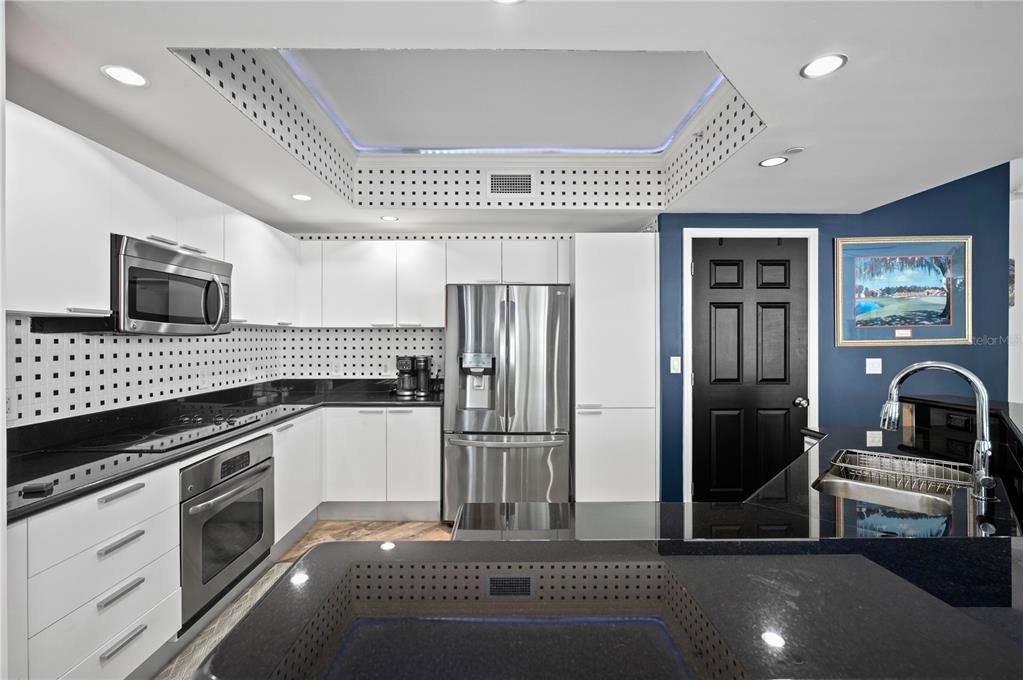 待售: $419,000 (3 贝兹, 3 浴室, 2079 平方英尺)