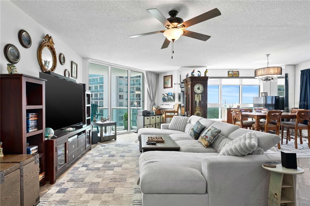 待售: $419,000 (3 贝兹, 3 浴室, 2079 平方英尺)