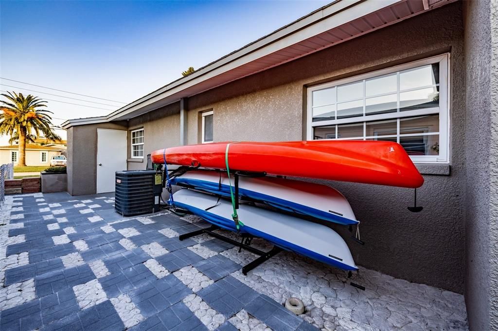 For Rent: $2,850 (2 beds, 2 baths, 1216 Square Feet)