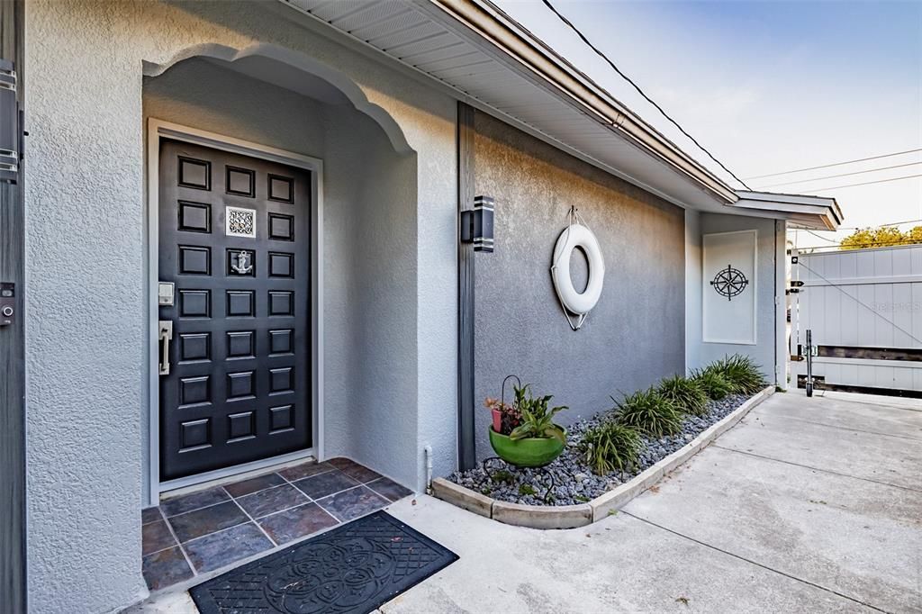 For Rent: $2,850 (2 beds, 2 baths, 1216 Square Feet)